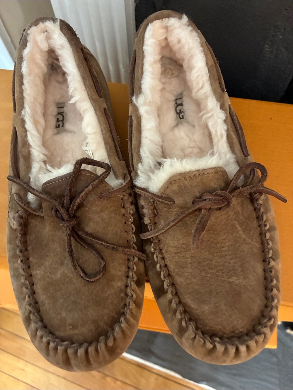UGG Men’s Chestnut Brown Shearling-Lined Moccasin Slippers